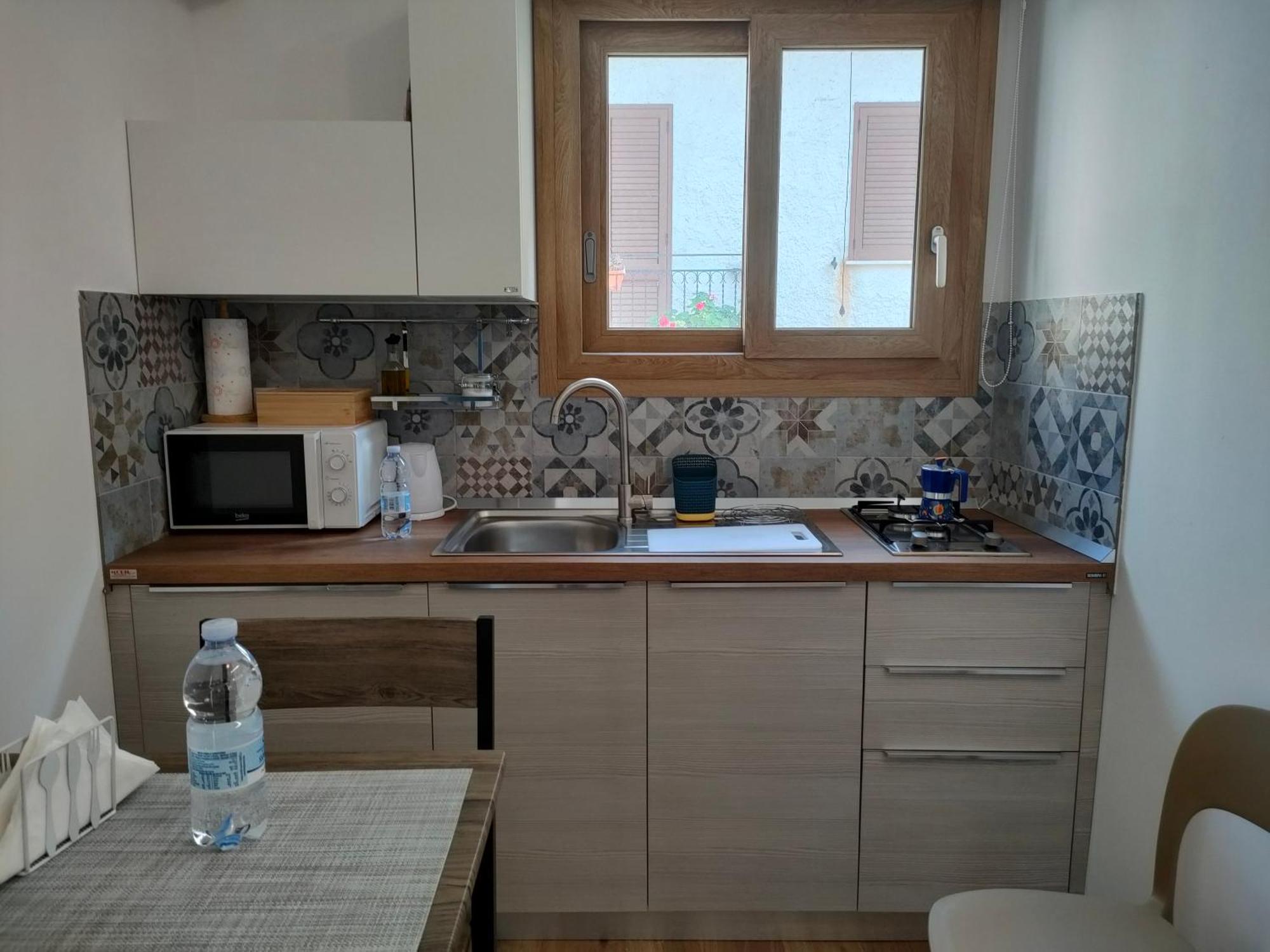 Dh Studio Apartments 카스텔라마레델골포 외부 사진